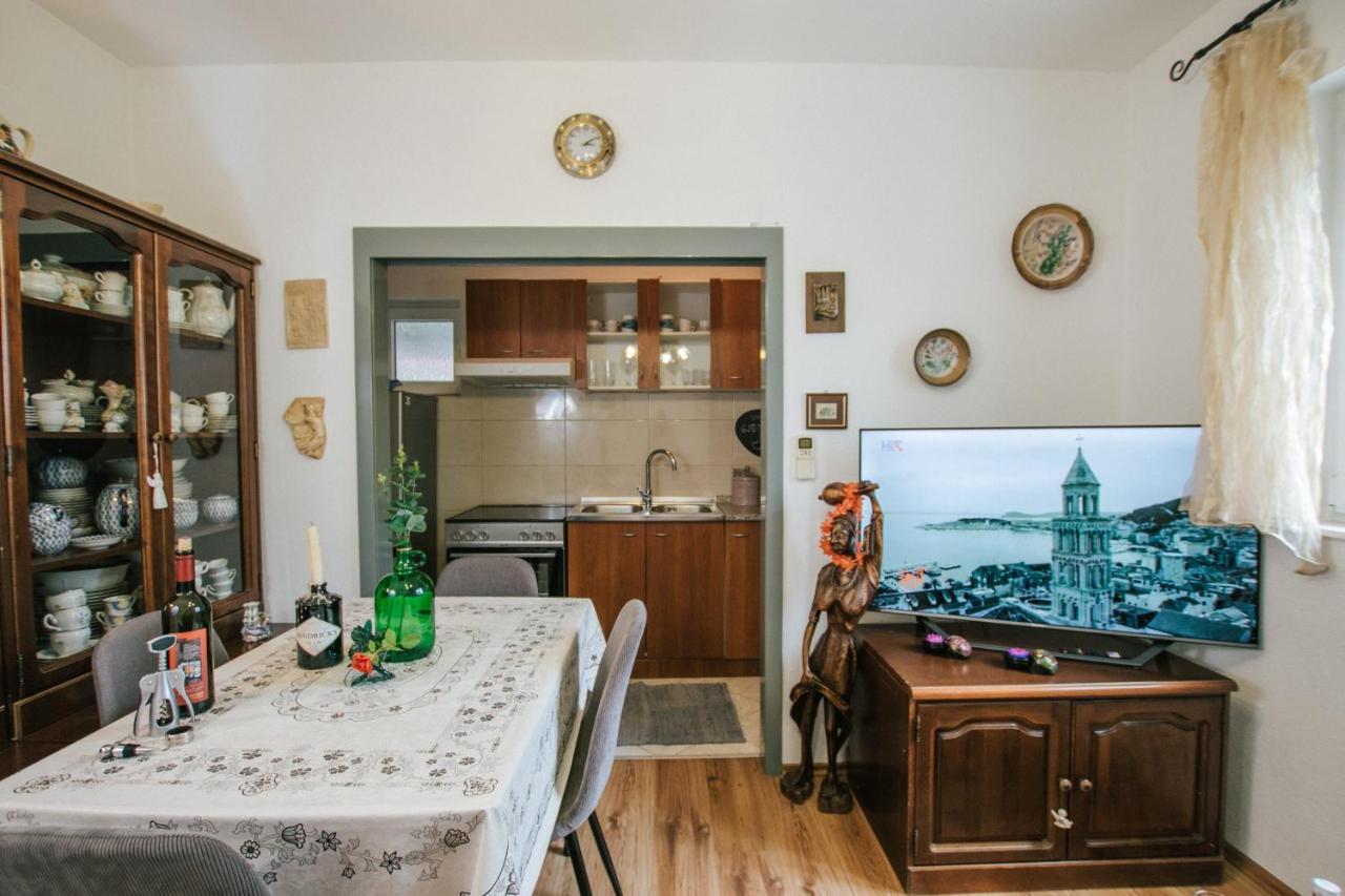 Apartman Bagattino-Trogir Near Old Town Exterior foto